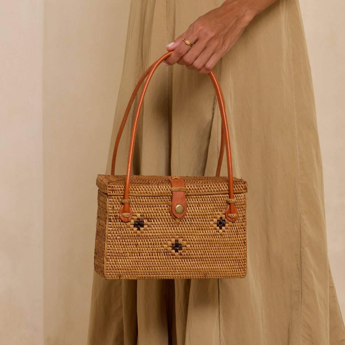 Ata Vine Rattan Box Handbag