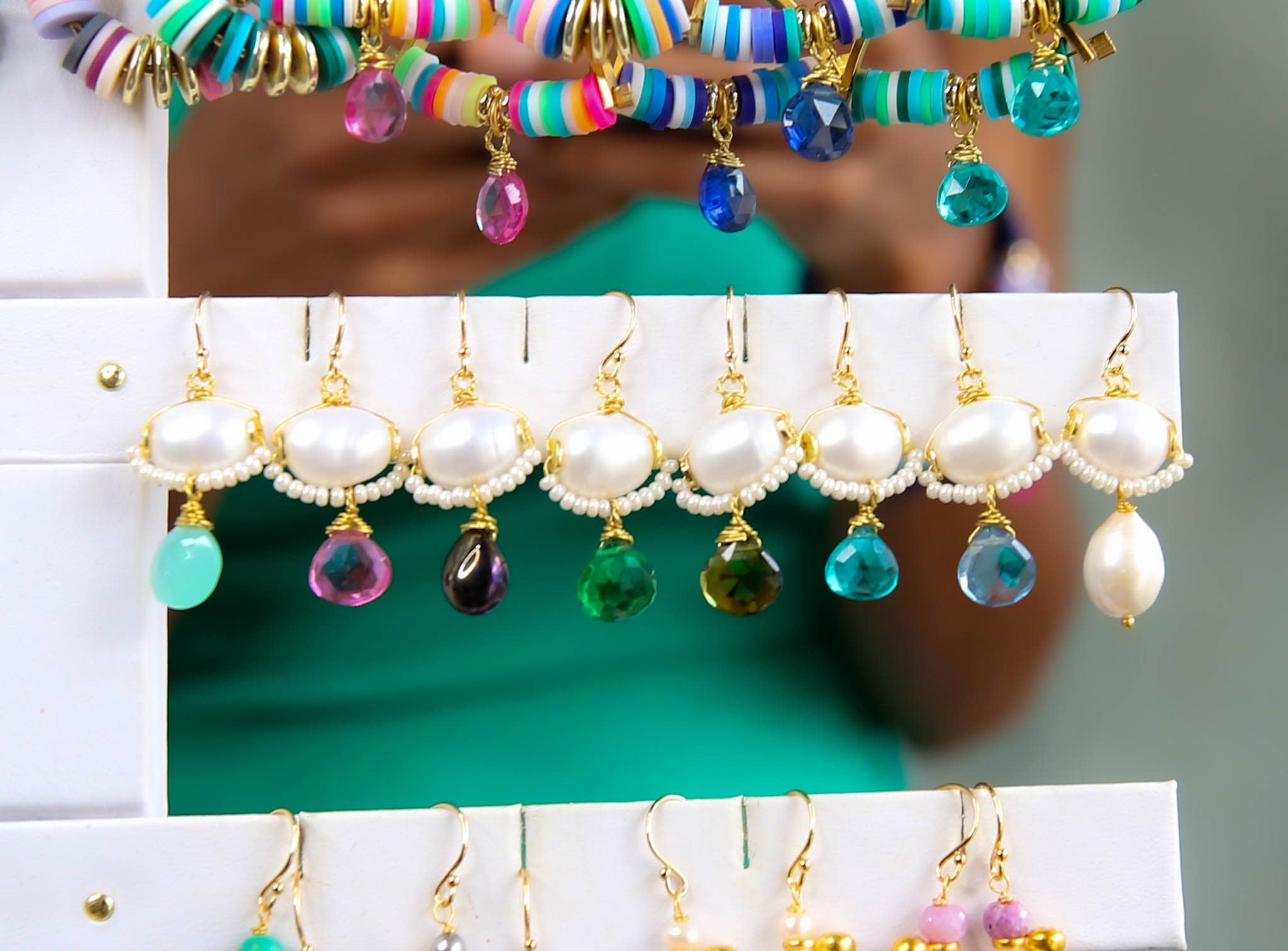 Clara Earrings Green Garnet