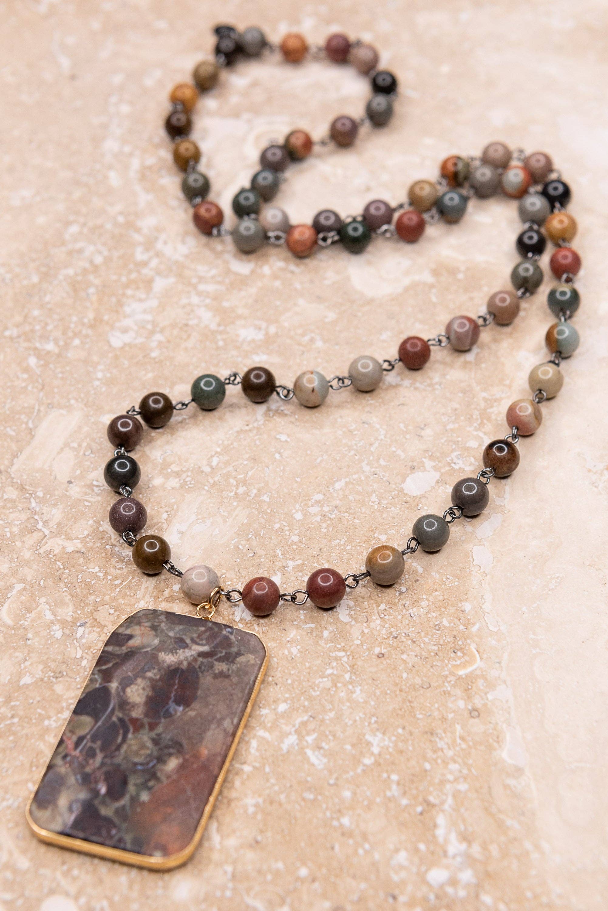 Patty Necklace in Dk. Mix