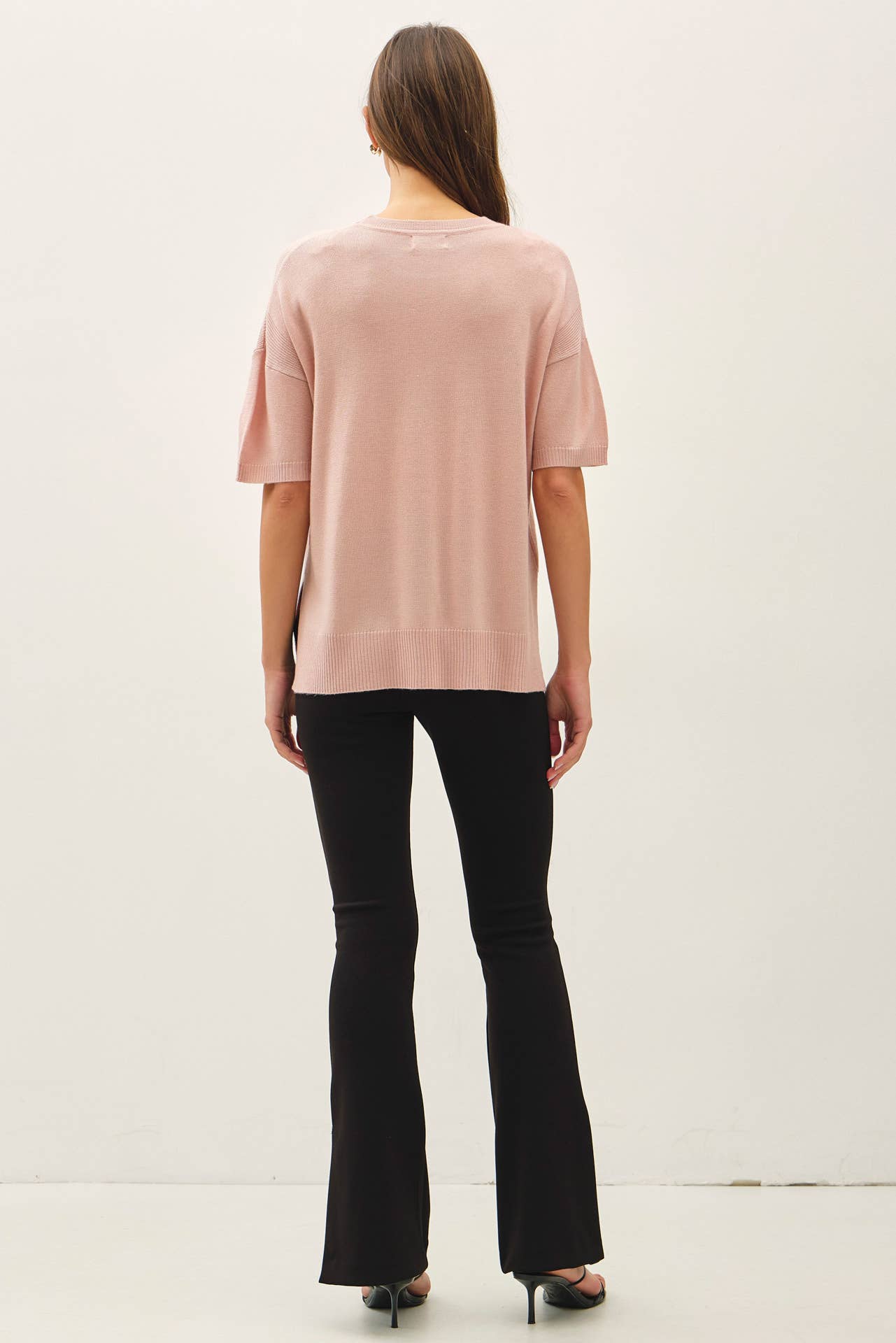 BOXY SHORT SLEEVE SWEATER