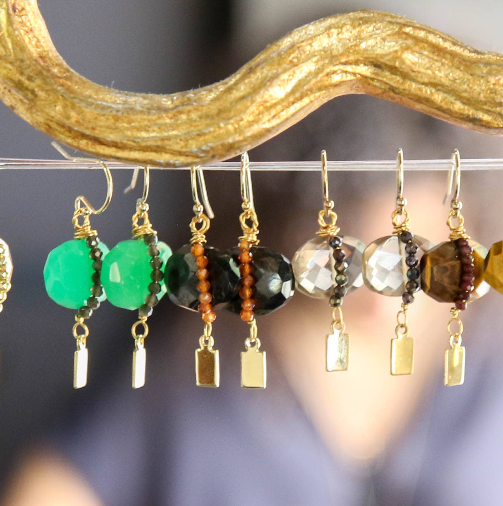 Solo Earrings Black Spinel