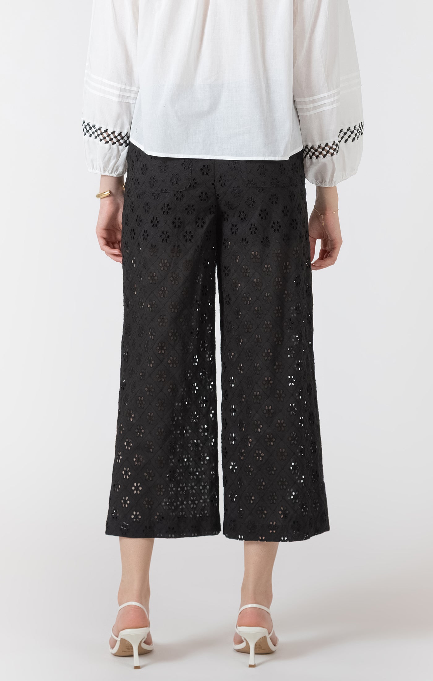 Cutwork Cropped Trouser