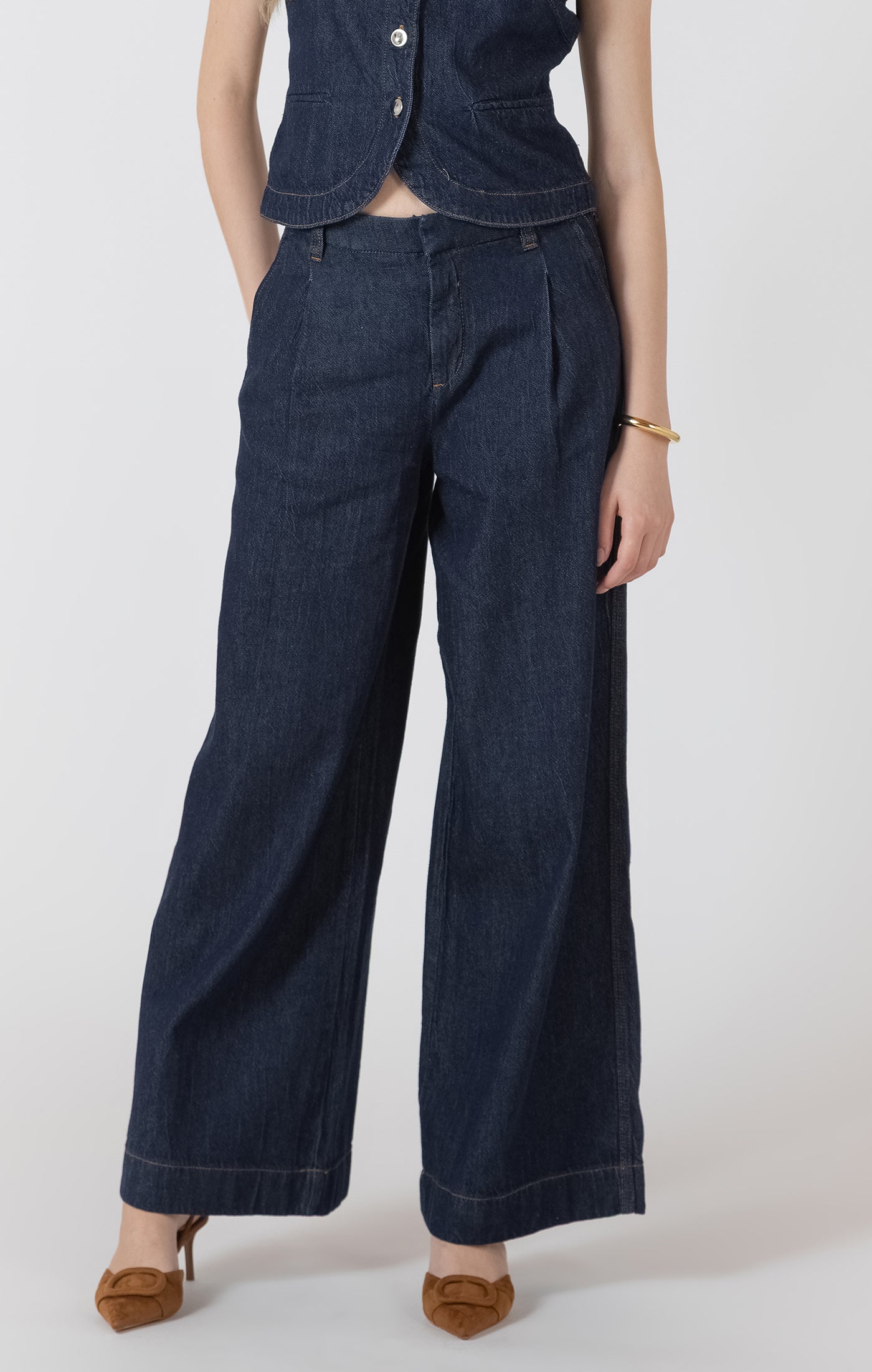 Light Weight Denim Pant