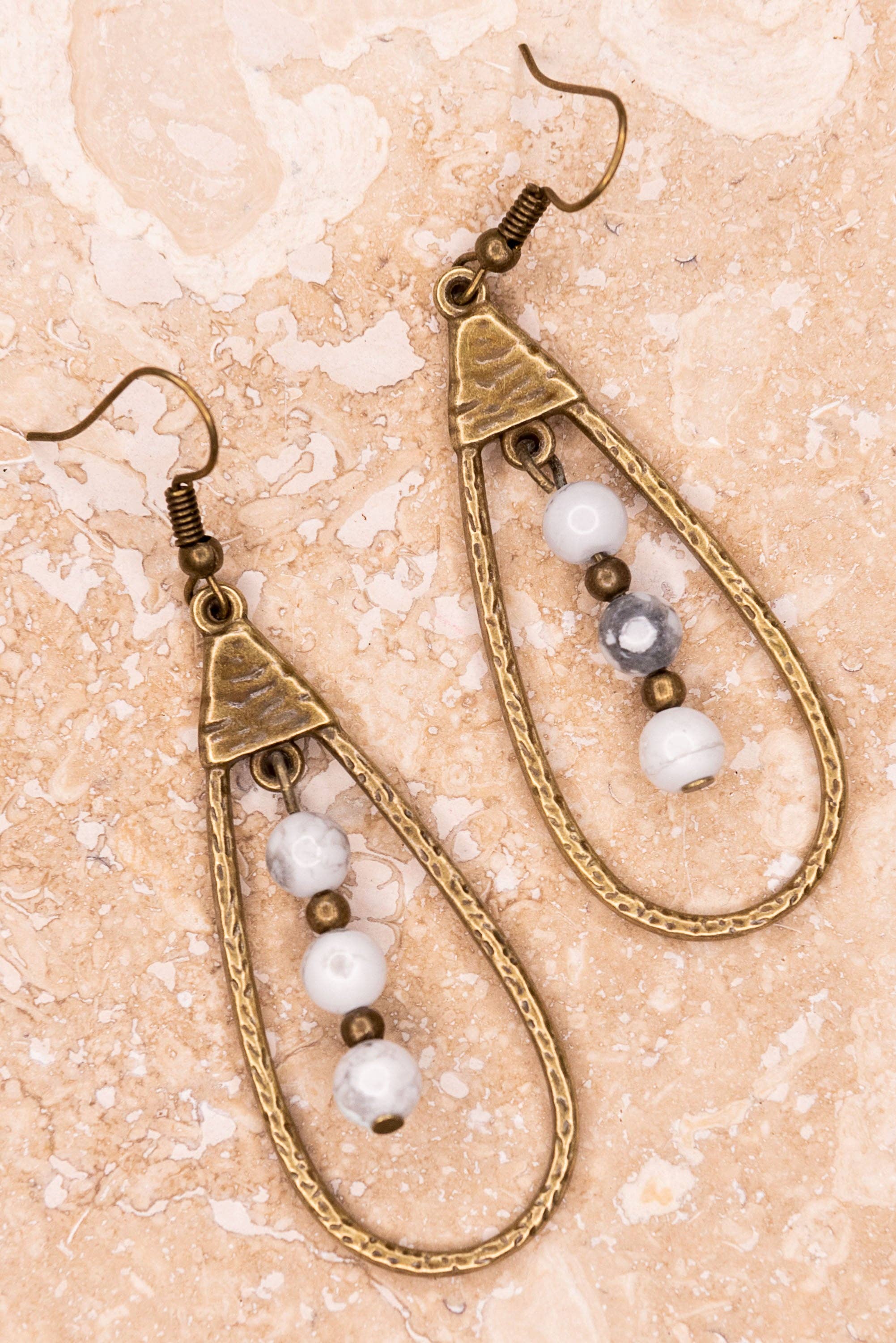 Sherri Earrings White