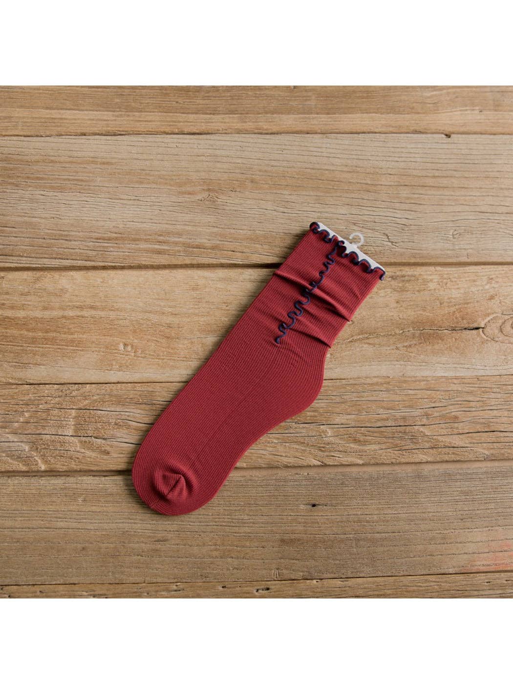 Ribbed Lettuce Edge Solid Socks