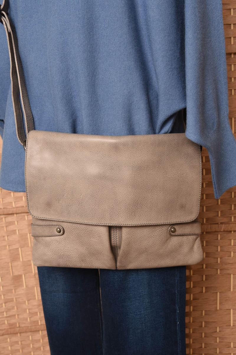 Cambridge Saddle Bag in 3 Colors