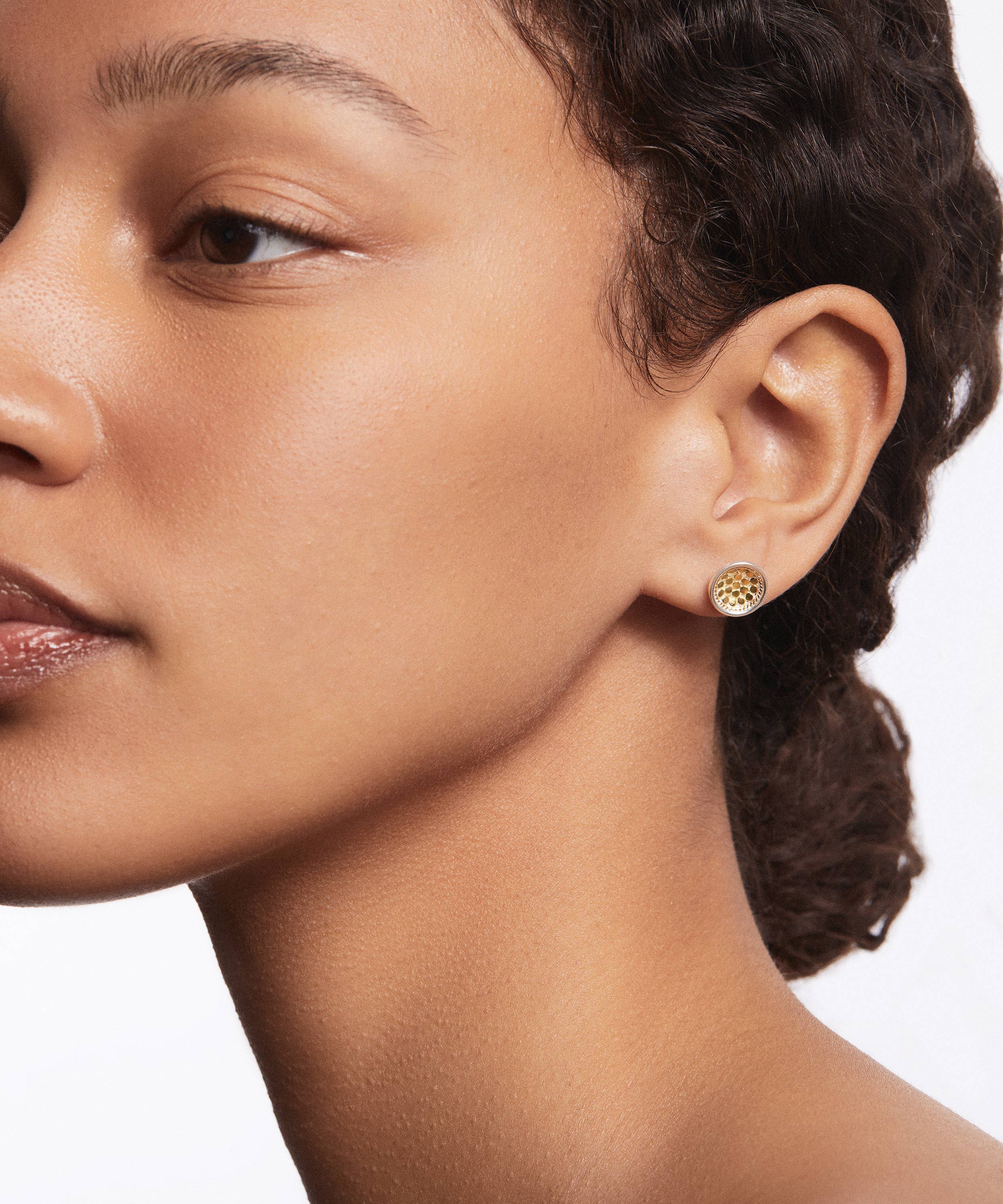 Classic Dish Stud Earrings - Gold