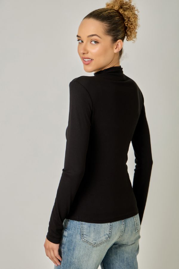 Modal Essential Top