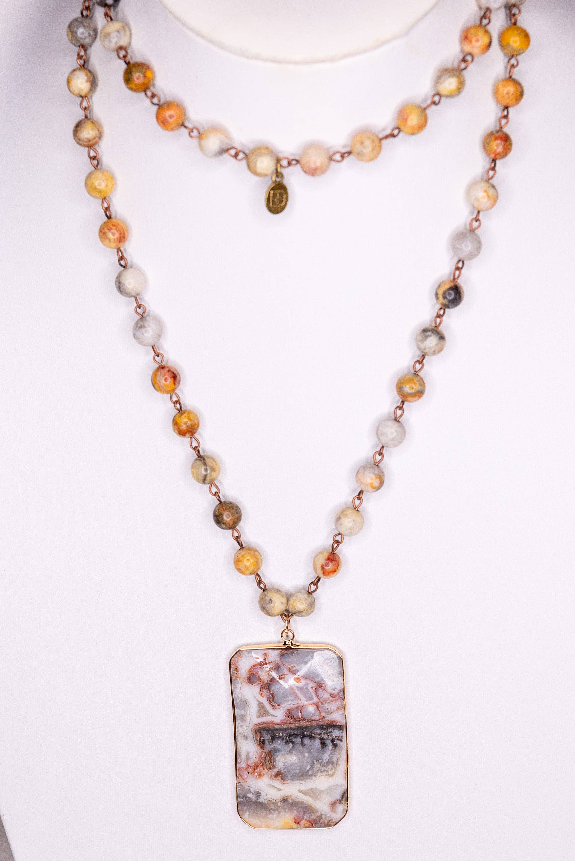 Patty Necklace in Beige