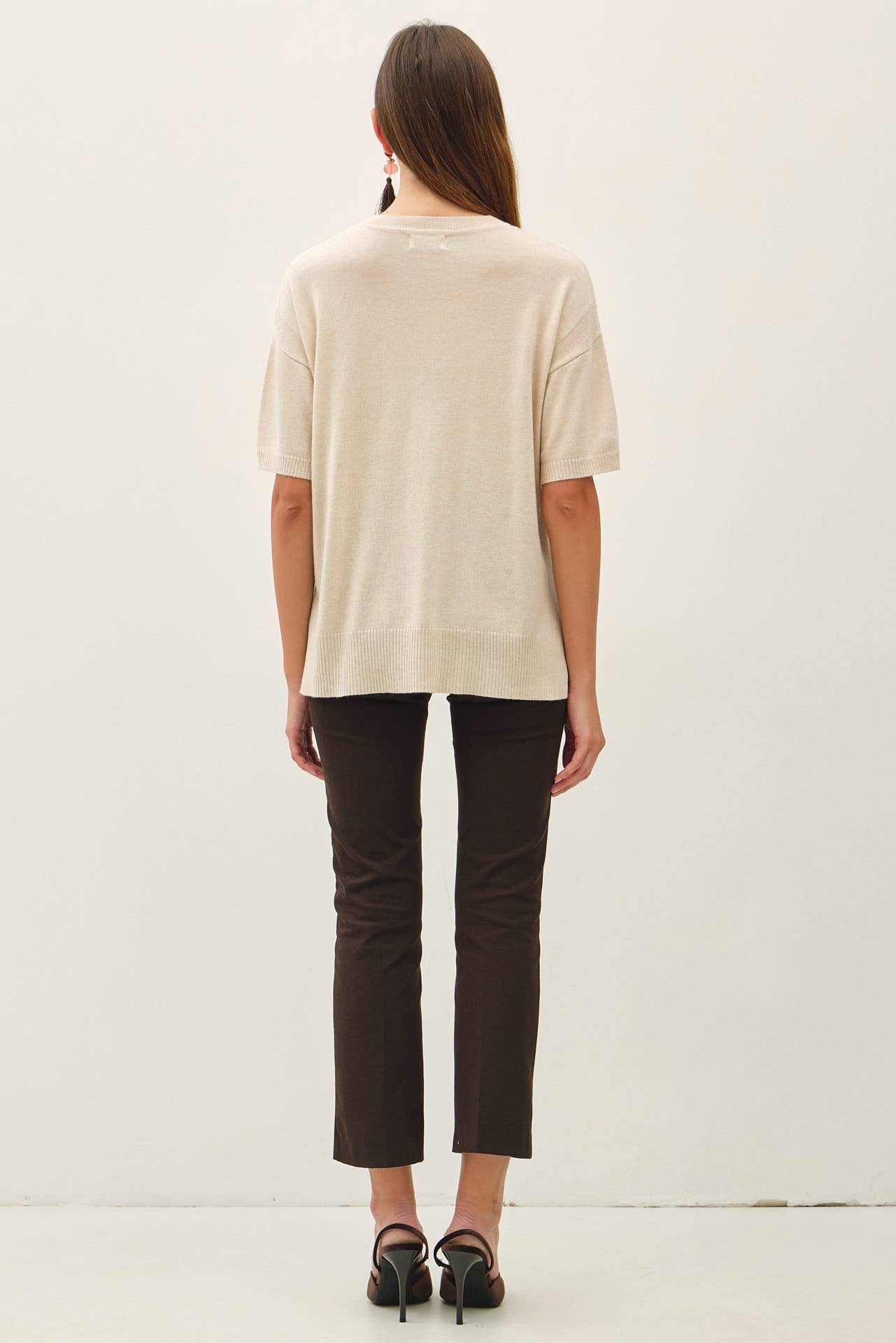 BOXY SHORT SLEEVE SWEATER