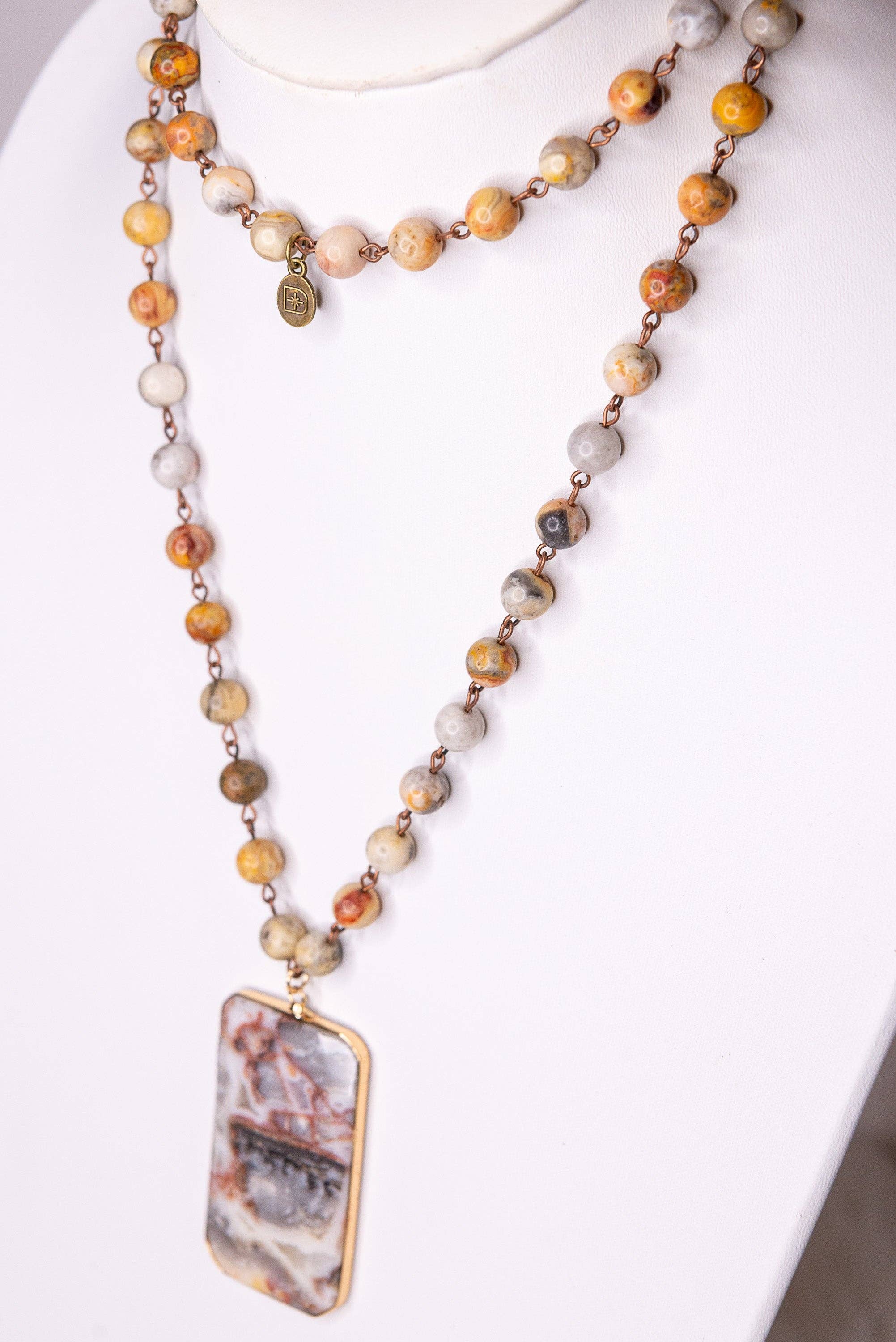 Patty Necklace in Beige
