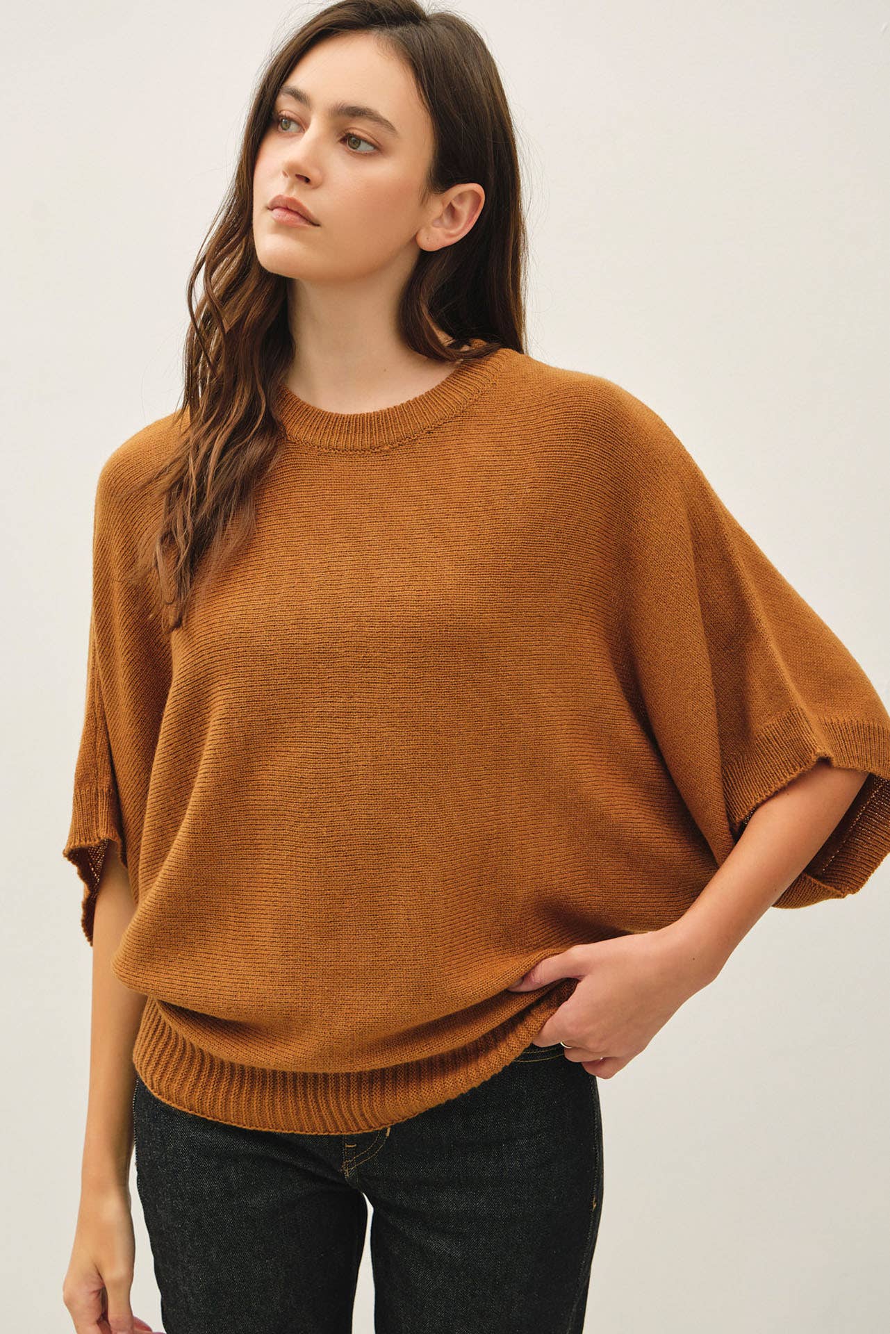 CAPE SHAPE SWEATER TOP