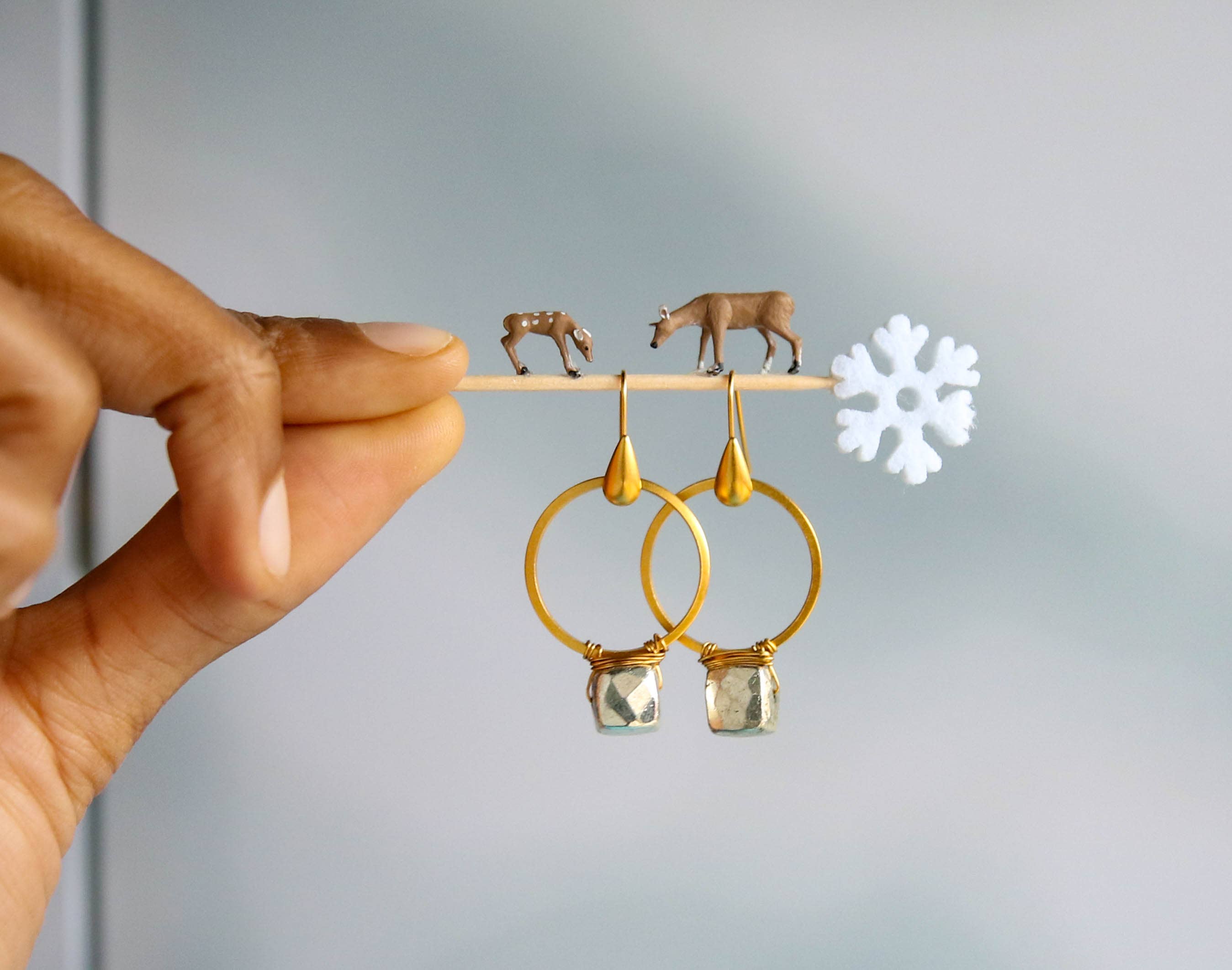 Satchel Earrings Gold Pyrite