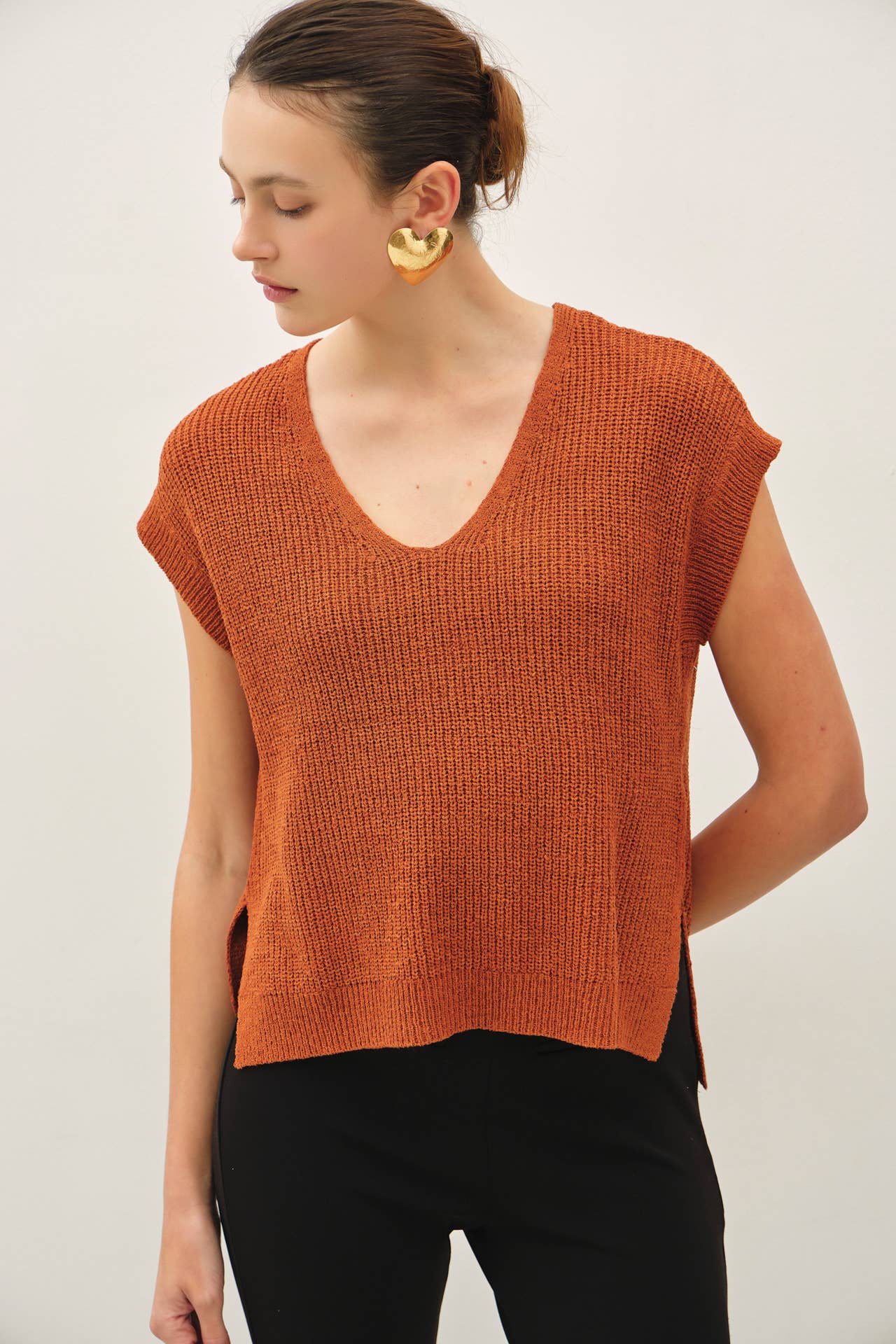 SHORT DOLMAN SLEEVE V-NECK SWEATER