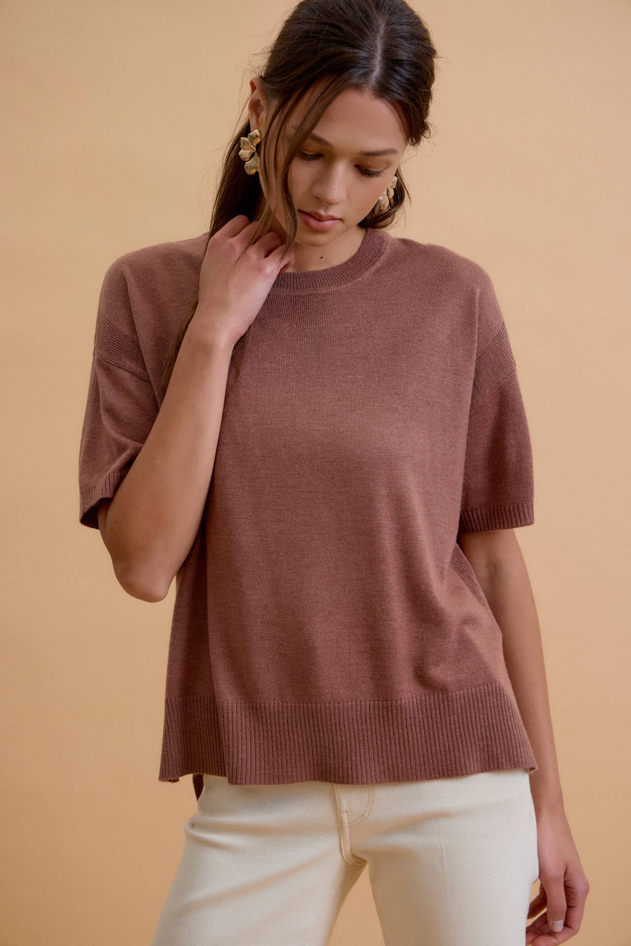 BOXY SHORT SLEEVE SWEATER