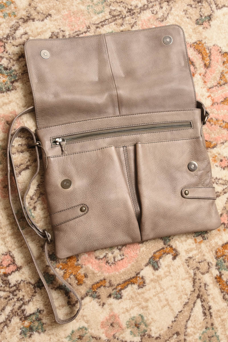 Cambridge Saddle Bag in 3 Colors