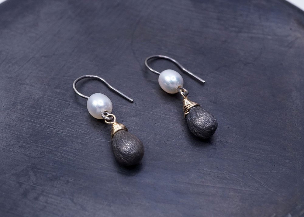 PEARL SILVER DROP EARRING