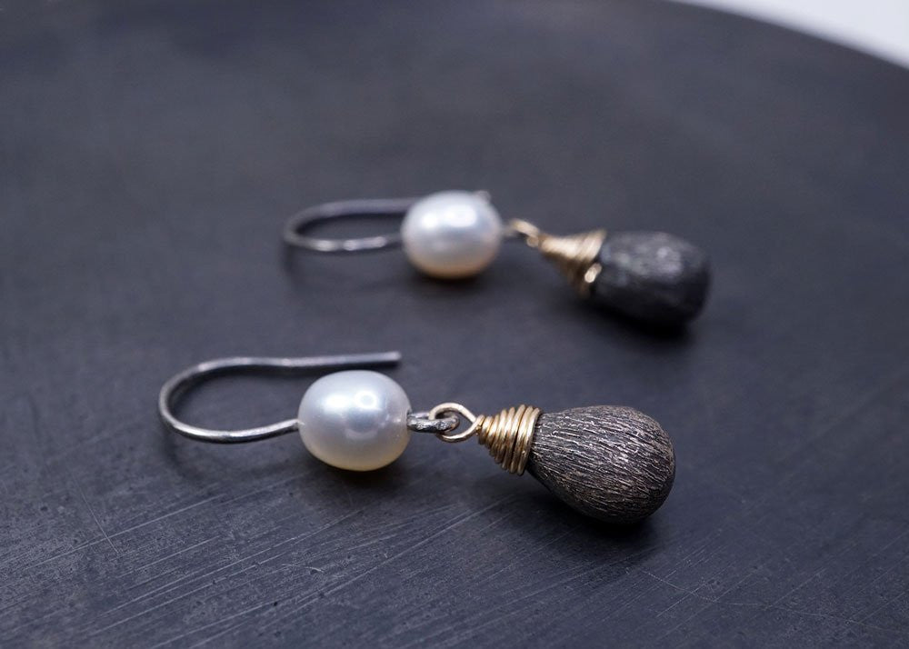 PEARL SILVER DROP EARRING