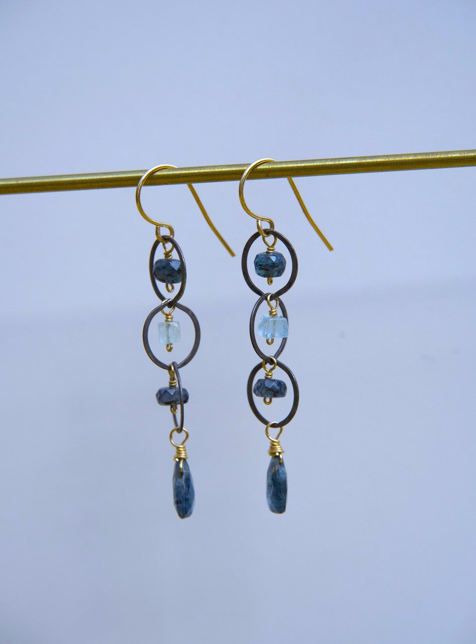 CIRCLE KYANITE & AQUA EARRING