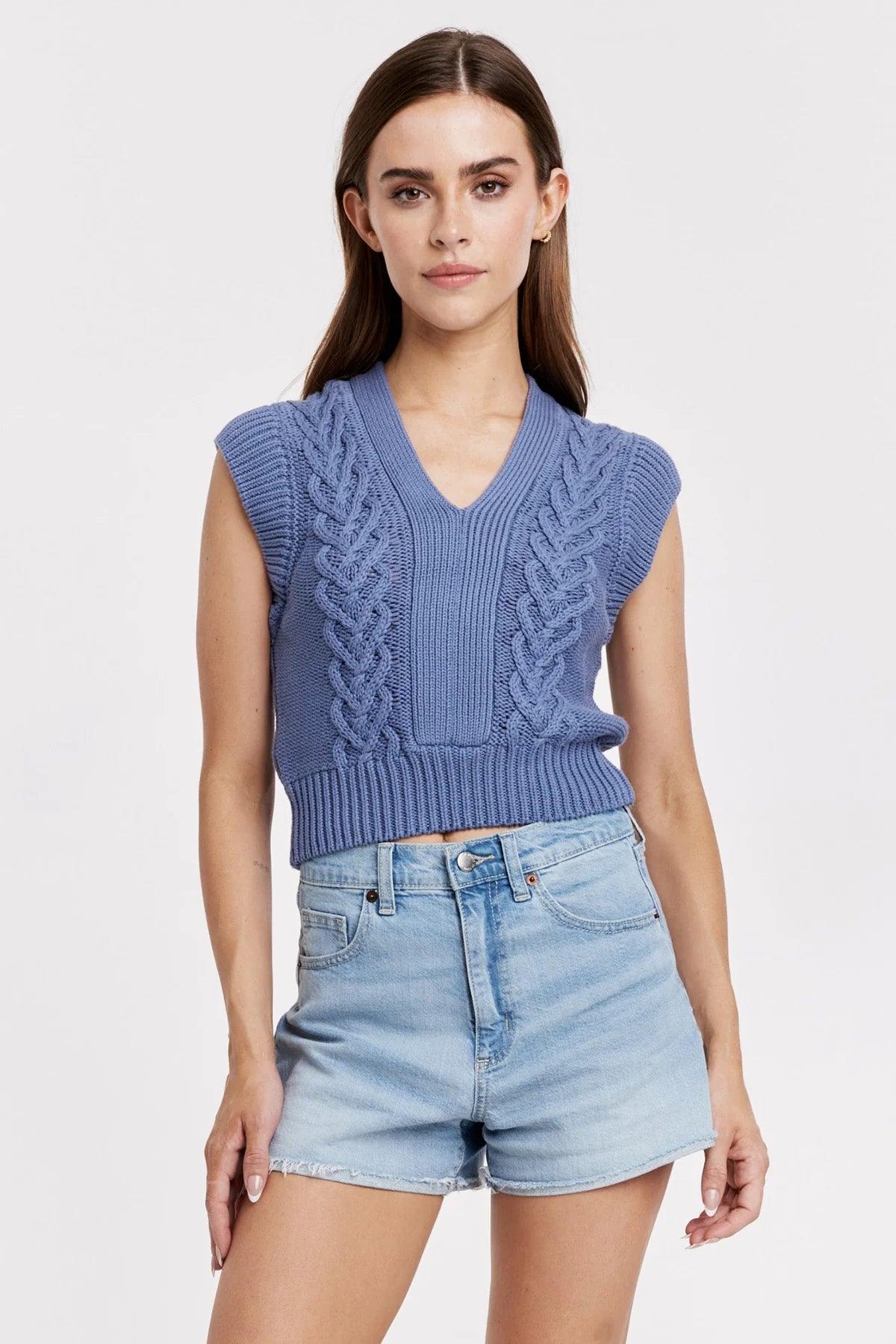 Emberly Chunky Knit Sweater Vest