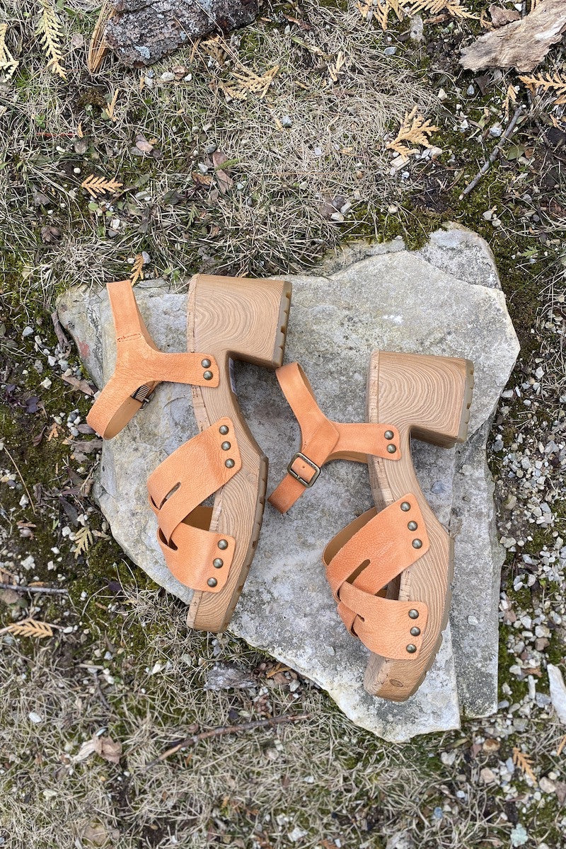 Tia Sandal