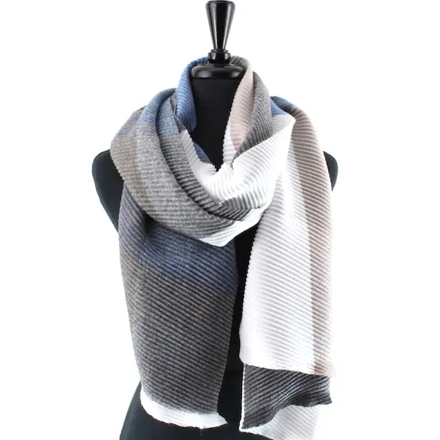 Merrymaking Scarf