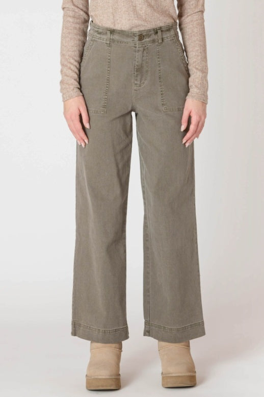 Straight Leg Pant
