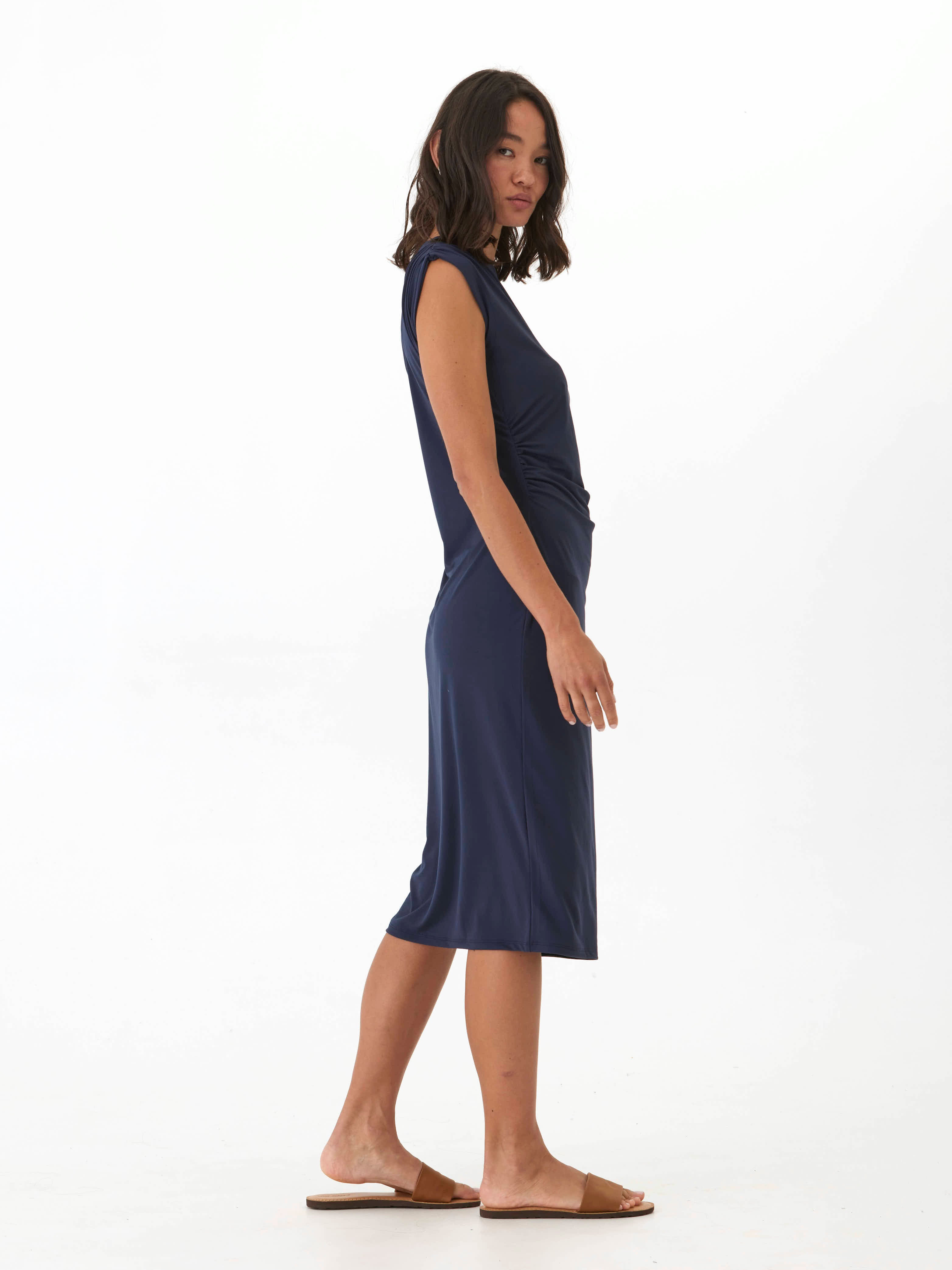 Leoni Luxe Jersey Ruched Midi Dress Leoni Luxe Jersey Ruched Midi Dress