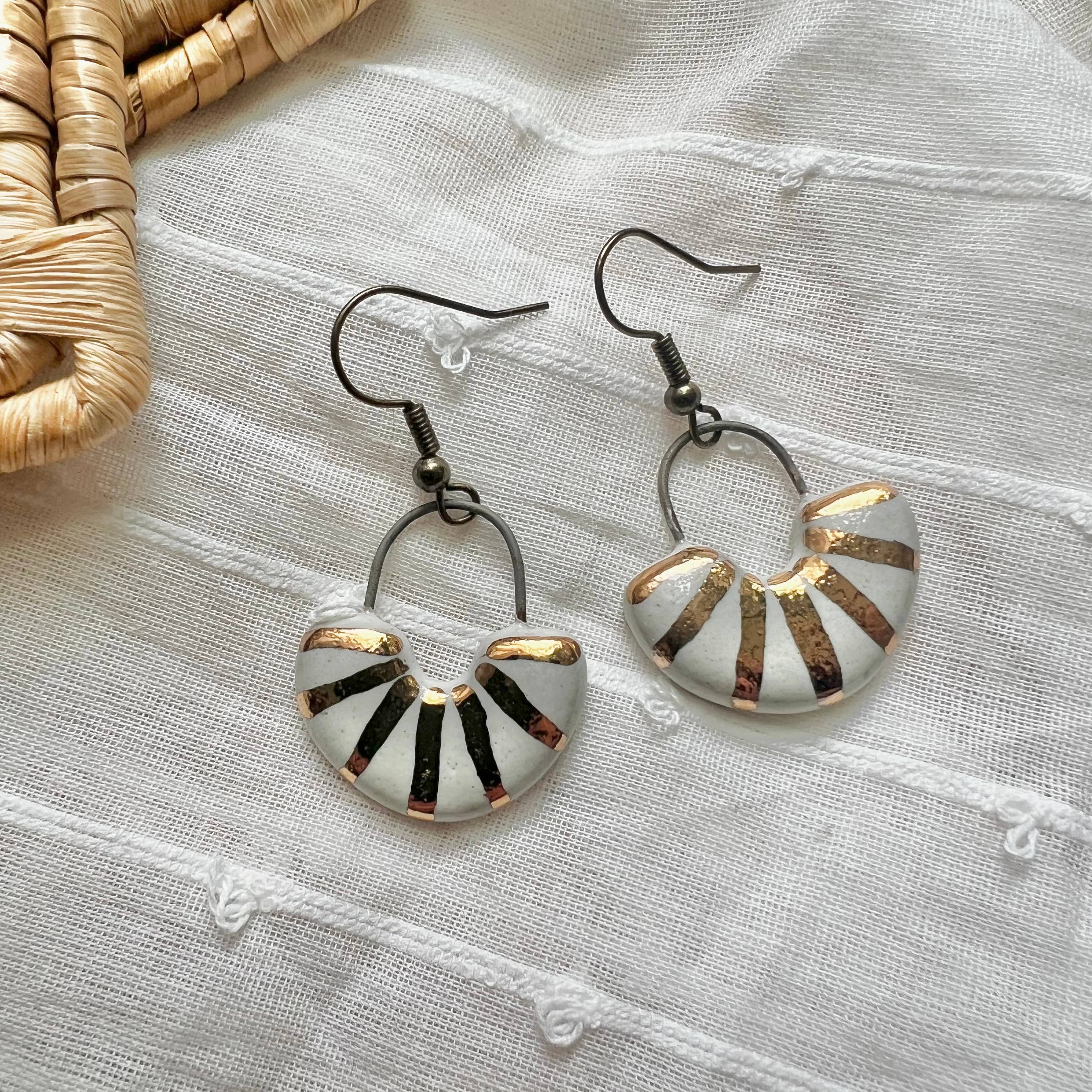 White & Gold Fan Earrings 