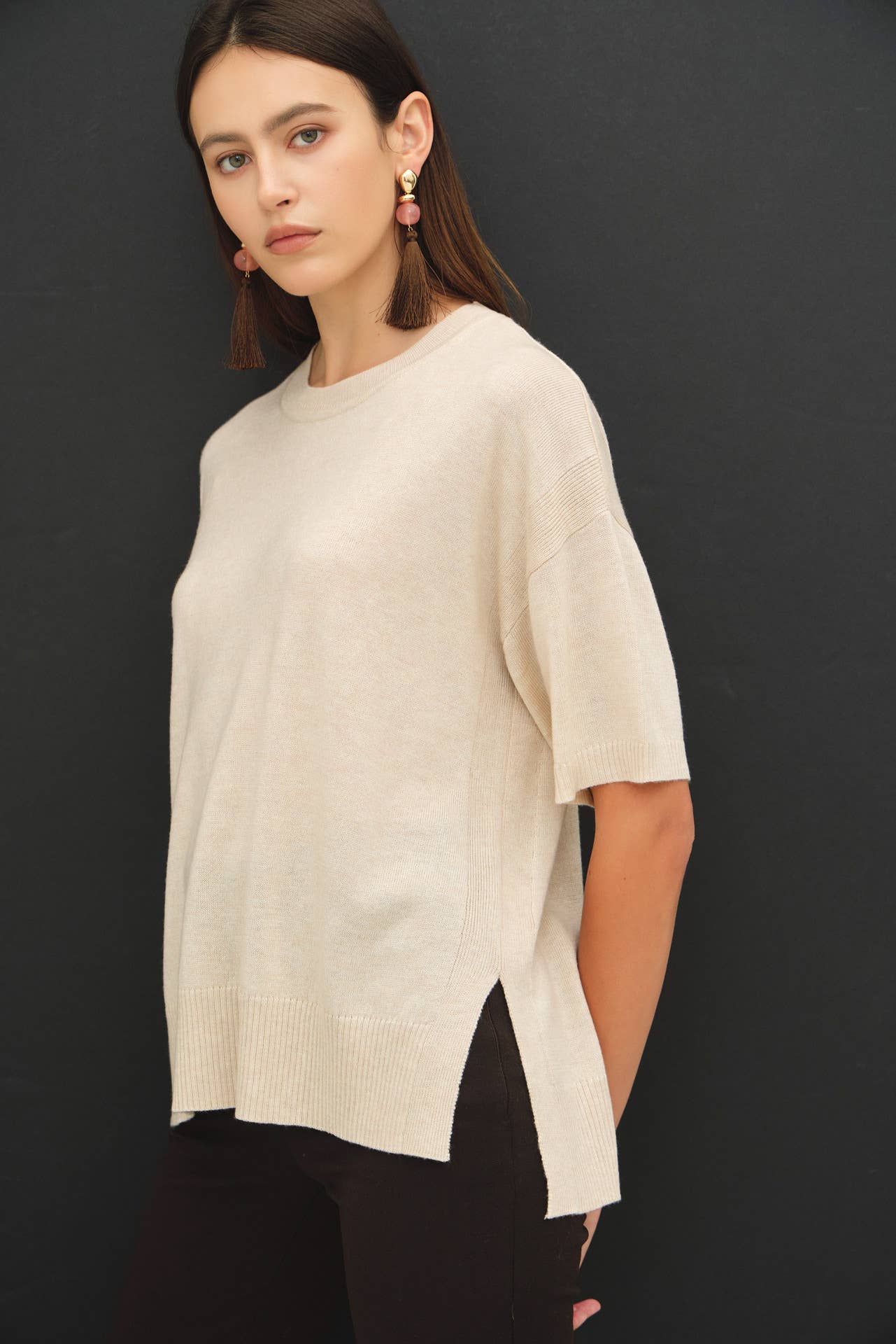 BOXY SHORT SLEEVE SWEATER