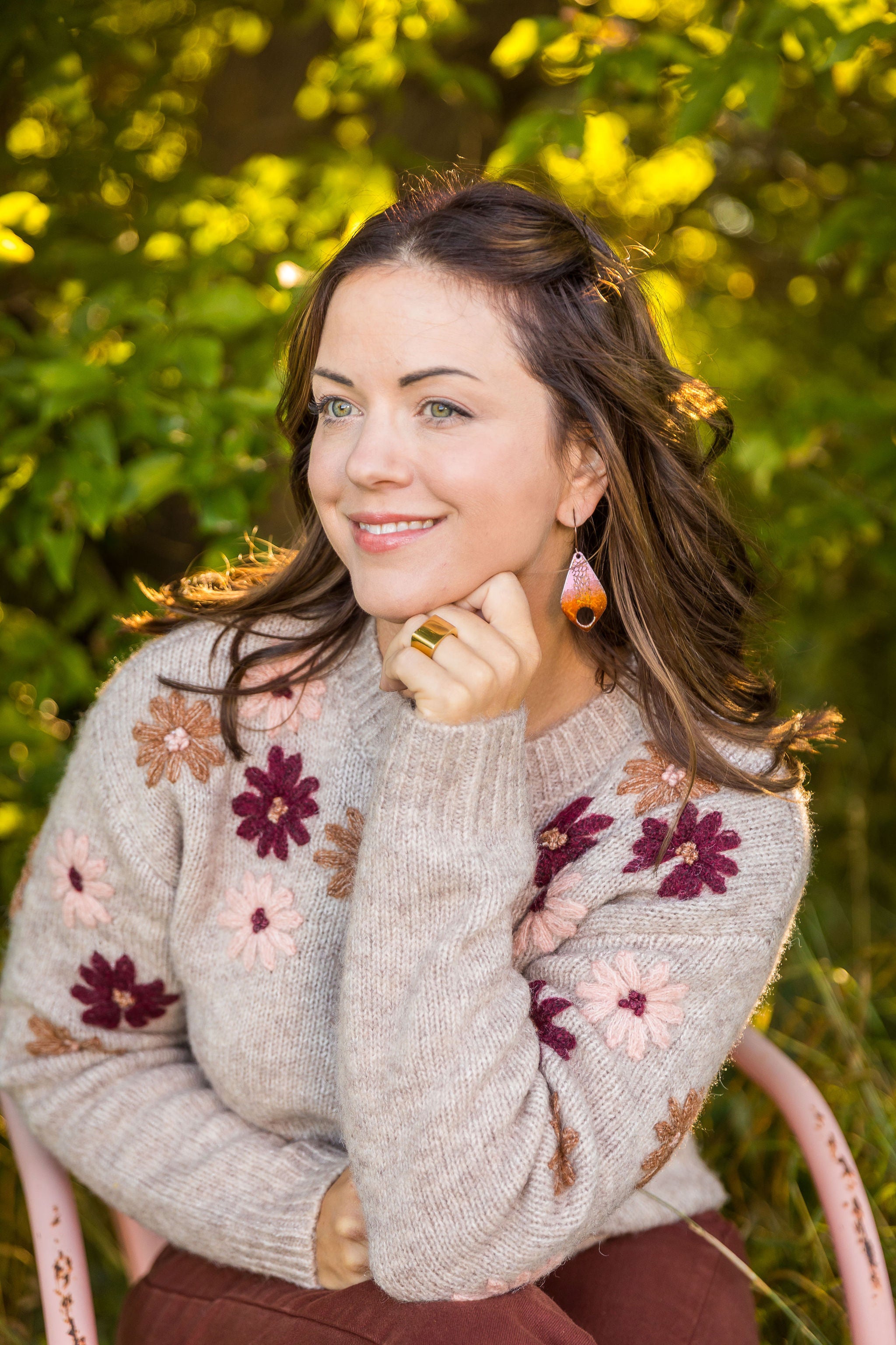 Crewneck Floral Applique Sweater