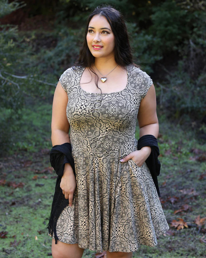 Delira Dress