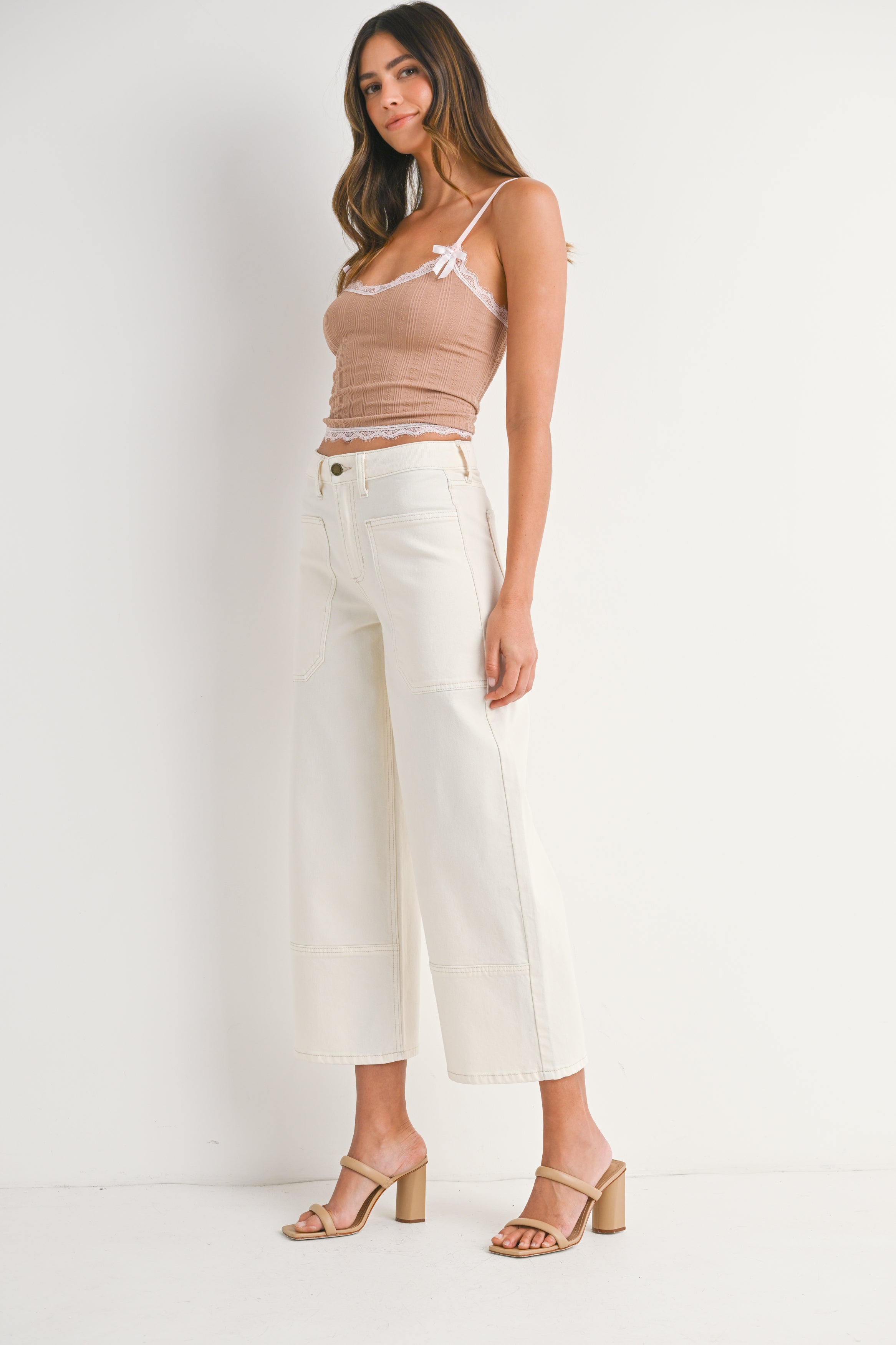Seam Detail Cropped Wide Leg Jeans