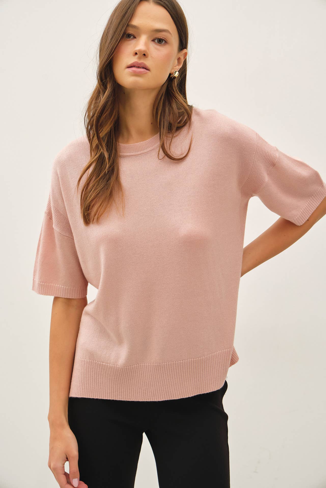 BOXY SHORT SLEEVE SWEATER