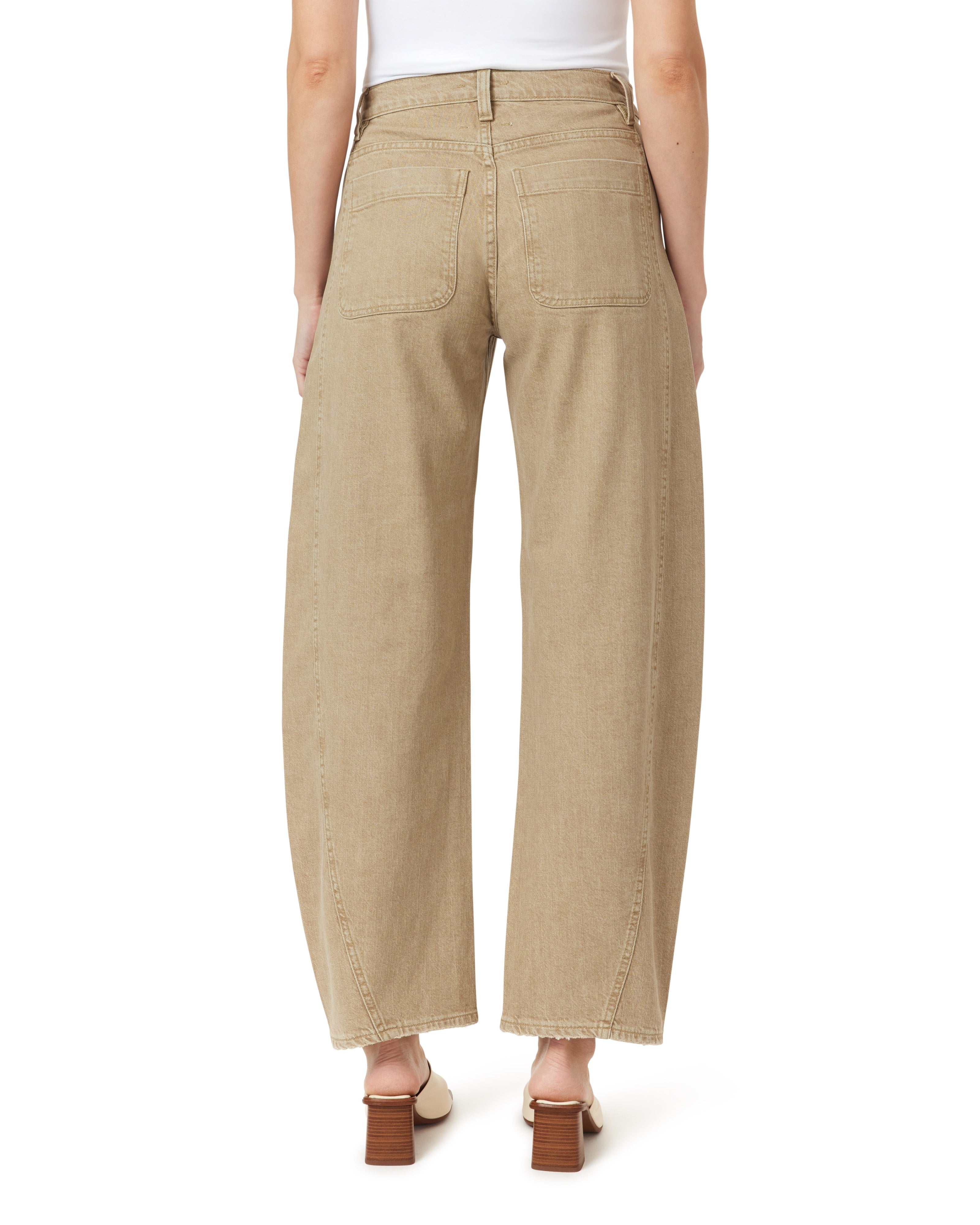 Evie Patch Pocket Barrel Jeans